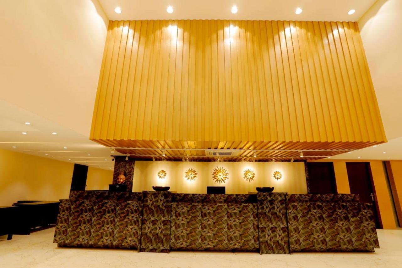 Hotel Palm Pacific Kota  Exterior photo